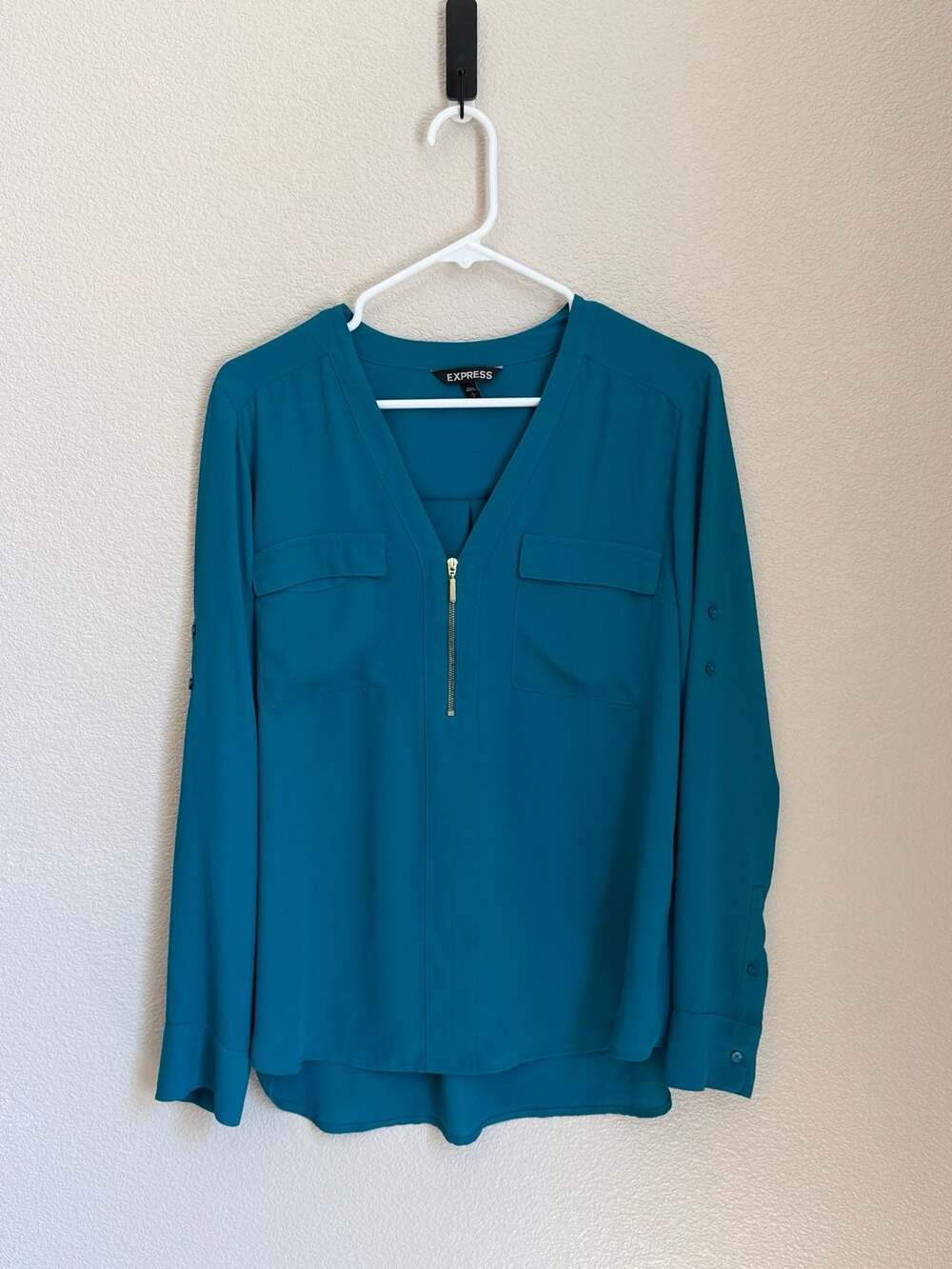 Express V-Neck Zip Blouse Size L Teal Long Sleeve
